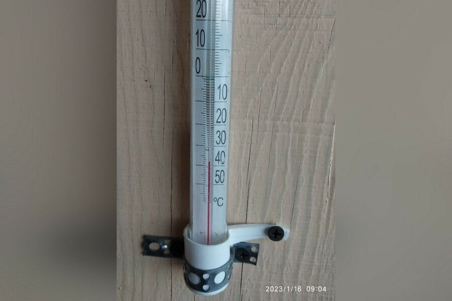 Где холоднее Амурчане делятся фотографиями термометров застывших на непривычных значениях фото