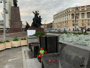 Скандальные лавочки во Владивостоке Кожемяко назвал саркофагами Мэр Гуменюк теперь решает что с ними делать