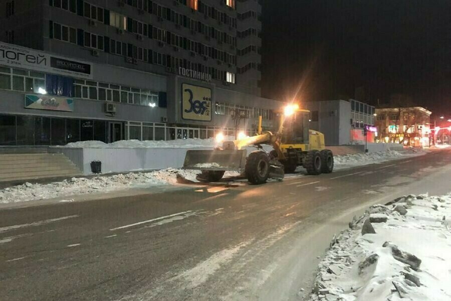 Под особым вниманием прокурора перекрестки остановки и асфальт Благовещенска 