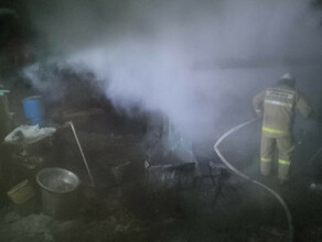 В Амурской области полностью сгорели три автомобиля фото