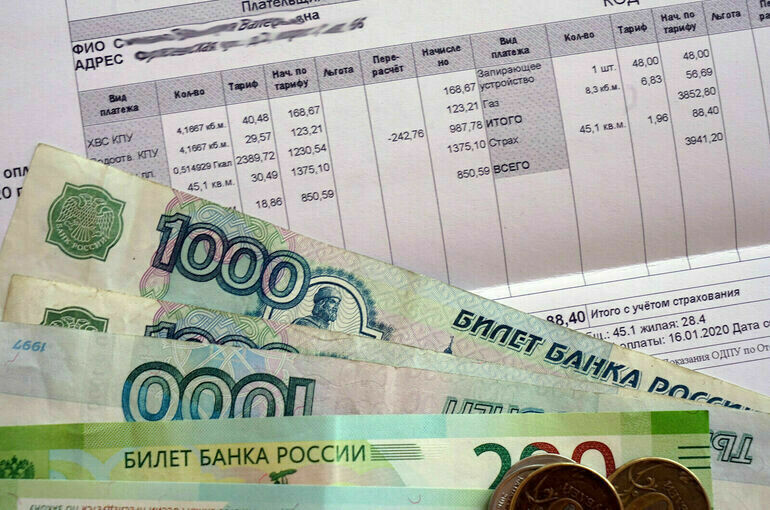 Субсидии на оплату услуг ЖКХ предложили выдавать должникам