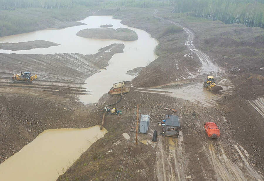 В Амурской области золотодобывающее предприятие Коболдо загрязнило реку на 25 миллиона фото