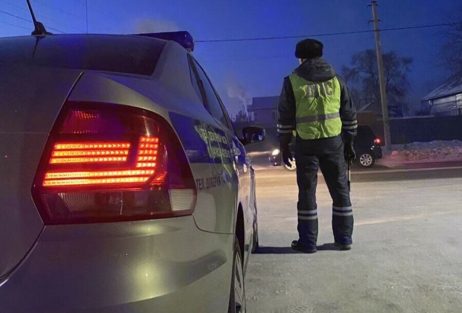 Водителей Благовещенска массово проверят на трех перекрестках