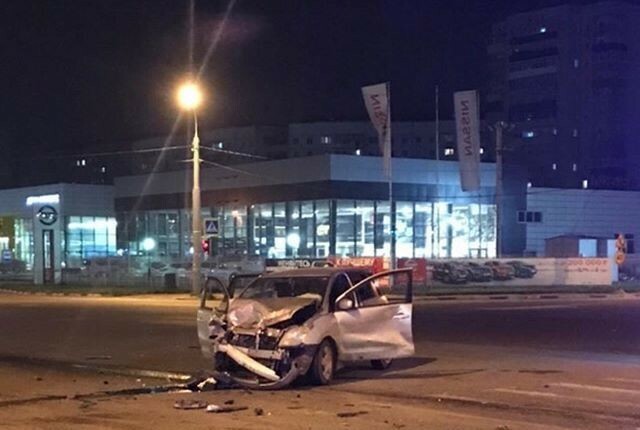 Пять человек пострадали в автомобильной аварии в Благовещенске фото видео