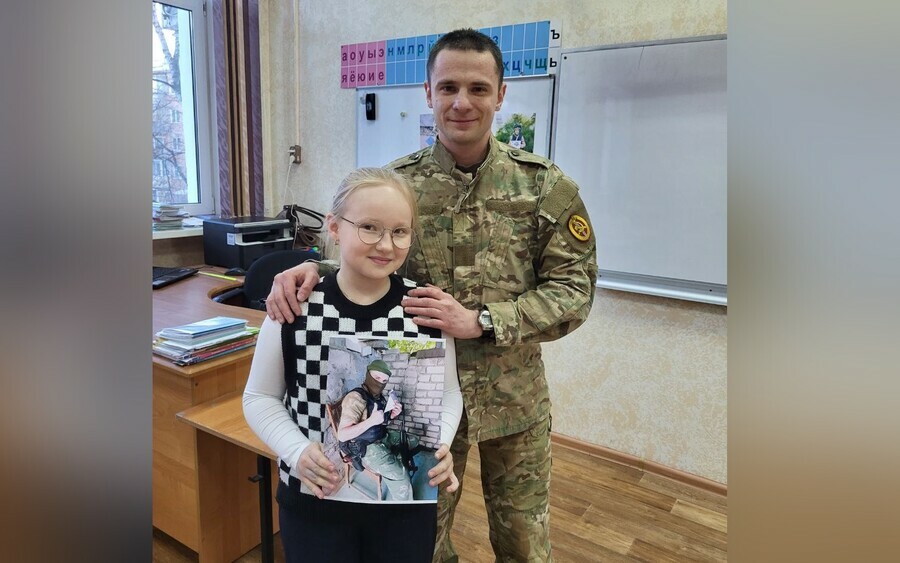 Это было почти невероятно в Благовещенске встретились участник СВО и маленькая девочка написавшая ему письмо