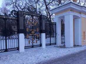 Выбор цвета и элементов декора новых ворот АОДНТ в Благовещенске объяснили специалисты фото