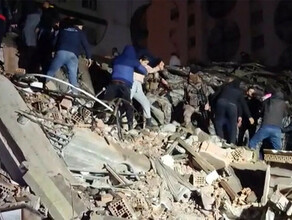 Жертвами разрушительного землетрясения в Турции стали не менее 76 человек