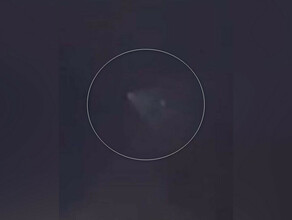 Загадочный летящий объект заметили в небе над Благовещенском видео 