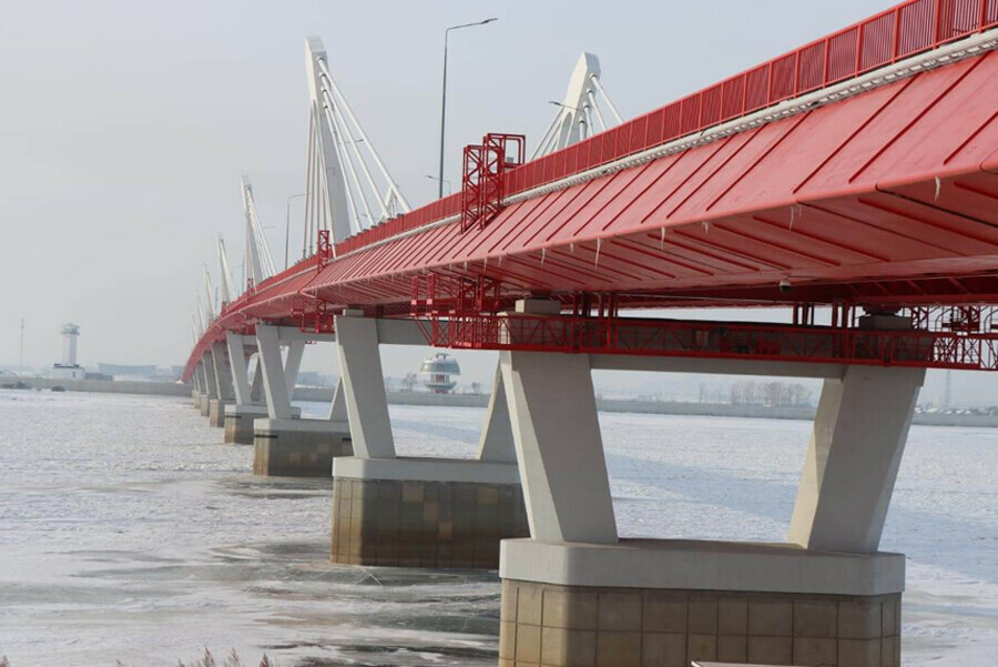 Российским водителям разрешили въезжать по мосту через Амур в Хэйхэ Правила въезда