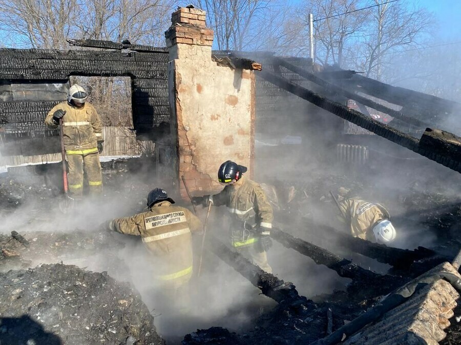 В Николаевке огонь полностью уничтожил жилой дом