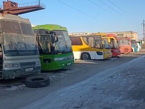 Кладбище автобусов нашли в Благовещенске видео