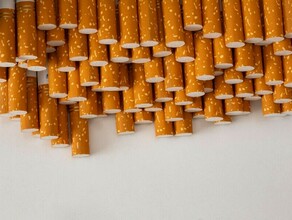 Запретить вейпы и ввести обезличенные пачки сигарет хотят депутаты ГД