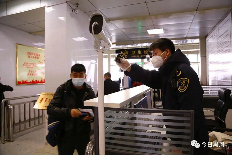 Утром в китайский город Хэйхэ из Благовещенска приехали первые граждане которым мешала вернуться пандемия    