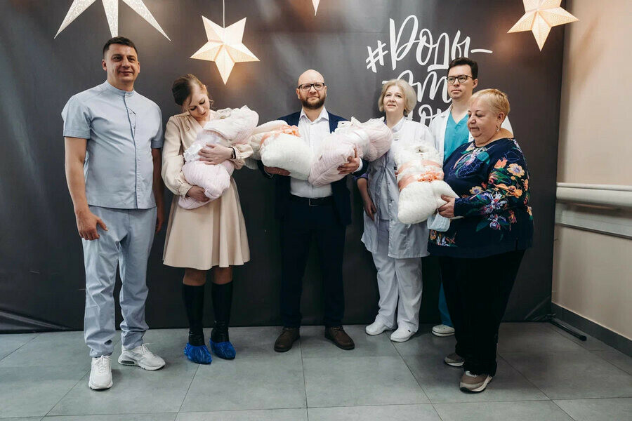 Российские врачи спасли четверню родившуюся раньше срока
