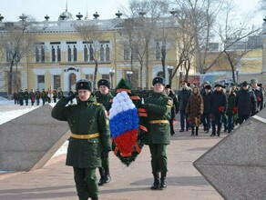 В День защитника Отечества в Благовещенске почтили память воинов фото 