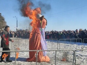 В Благовещенске сбор записок для сжигания Масленицы вызвал ажиотаж