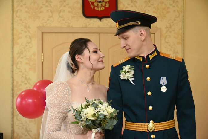 В День защитника Отечества в Приамурье состоялась свадьба отличившегося участника СВО
