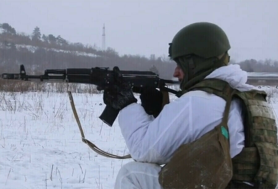 Украинские диверсанты проникли в Брянскую область и взяли заложников Идет бой