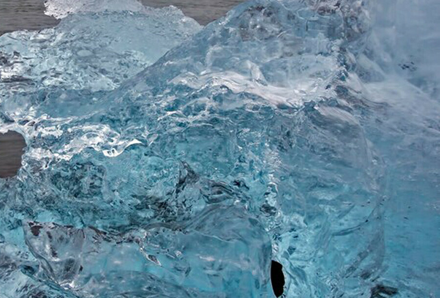 Вызывает беспокойство площадь льдов вокруг Антарктиды сократилась до рекордного уровня