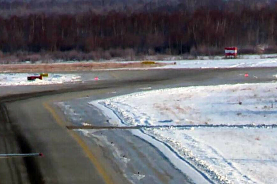 Мужчина украл и увез на дачу ограждение со строящейся взлетнопосадочной полосы аэропорта
