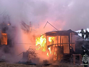 В селе Чигири тушили пожар о котором поздно сообщили фото