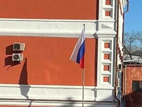 Новая традиция в БГПУ еженедельно проходит торжественное поднятие государственного флага видео