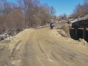 В Мазановском районе после перелива воды через дорогу восстановили проезд транспорта 