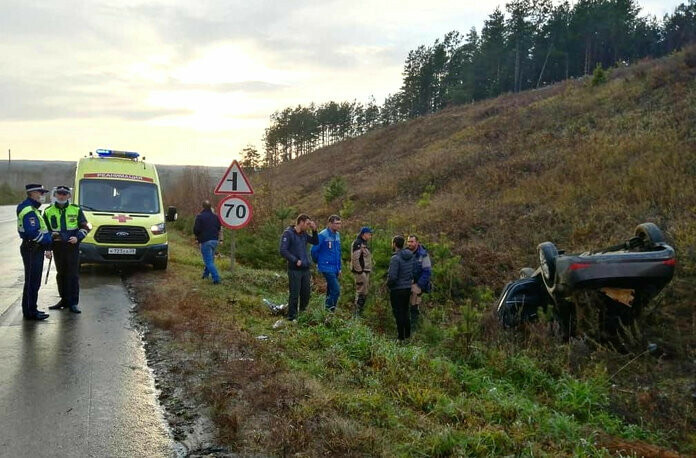 В Свободненском районе разбился автомобиль фото