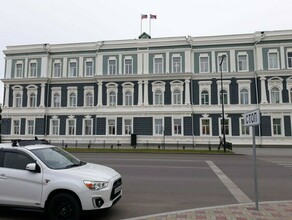 Эксдепутат через суд потребовал заменить слово мэр русским аналогом