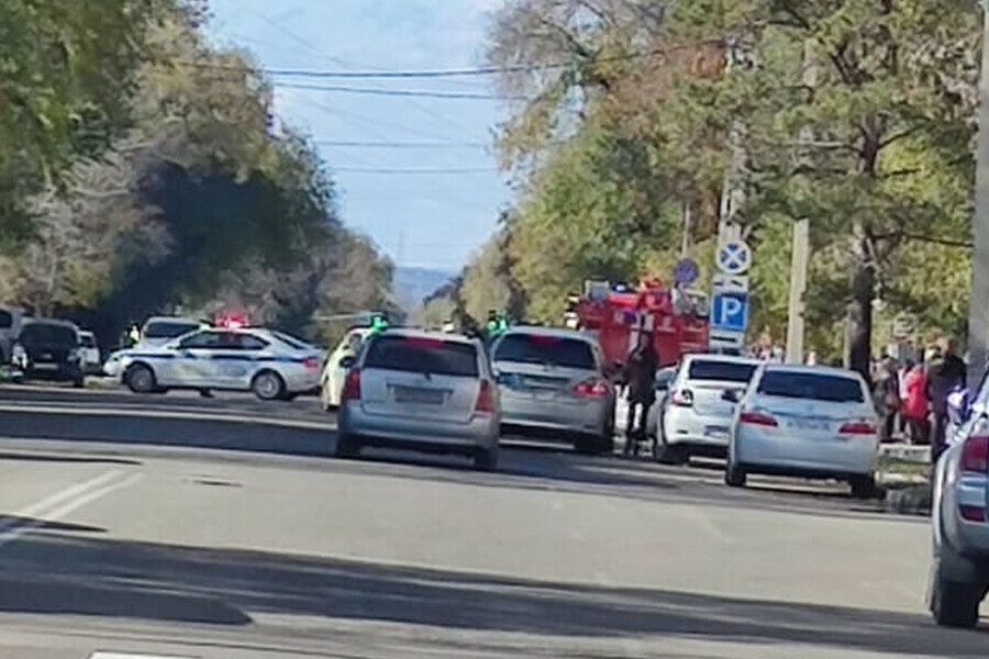 В зданиях с офисами банка АТБ в Благовещенске прошли проверки на возможное минирование