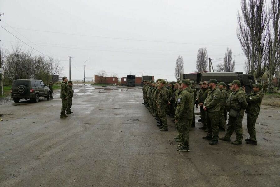 Губернатор Амурской области проверил в каких условиях живут амурские бойцы в зоне СВО фото