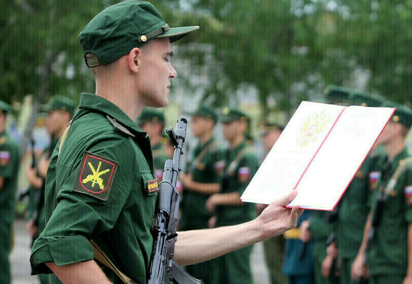 Закон о реестре военнообязанных после Госдумы принял Совфед
