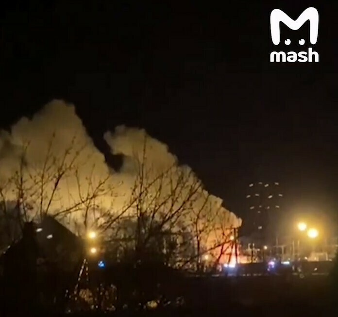 На Белгородской ТЭС возник сильный пожар Предположительно упал беспилотник