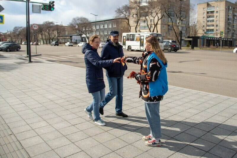 В Благовещенске раздадут к празднику 10 тысяч георгиевских лент