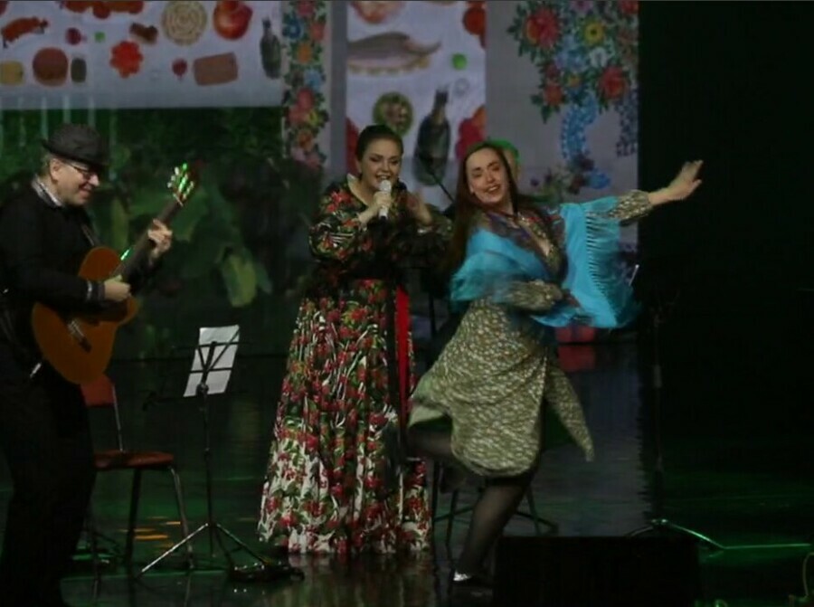 Благовещенцы зажгли на концерте Марины Девятовой