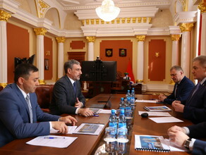 Амурский губернатор встретился с Георгием Боосом  президентом международной корпорации бывшим губернатором Калининградской области