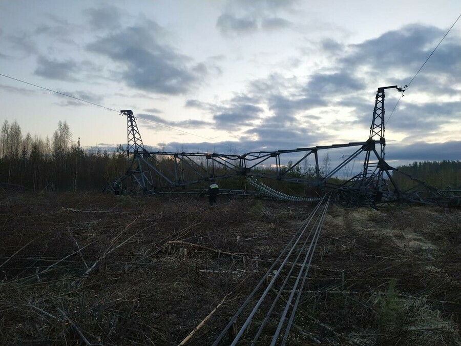 Под Петербургом подорвана опора крупной ЛЭП