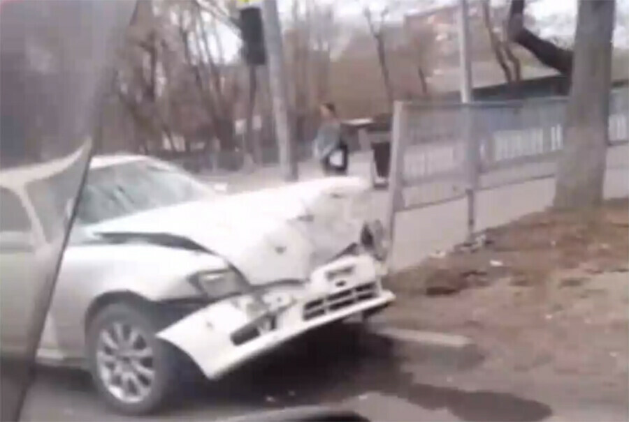 Две Toyota Mark 2 нашли друг друга ночью на пустой дороге видео