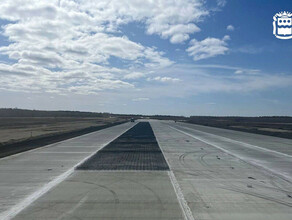 Как идет бетонирование новой взлётнопосадочной полосы в аэропорту Благовещенска