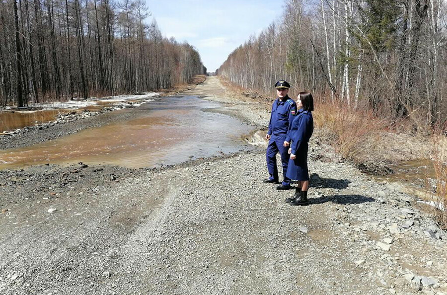 На состояние затопленных дорог в Тындинском МО обратила внимание прокуратура