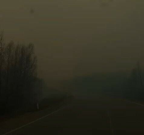 В машине гарь режет глаза дыхание затруднено амурчане попали в густую пелену дыма на федеральной трассе видео