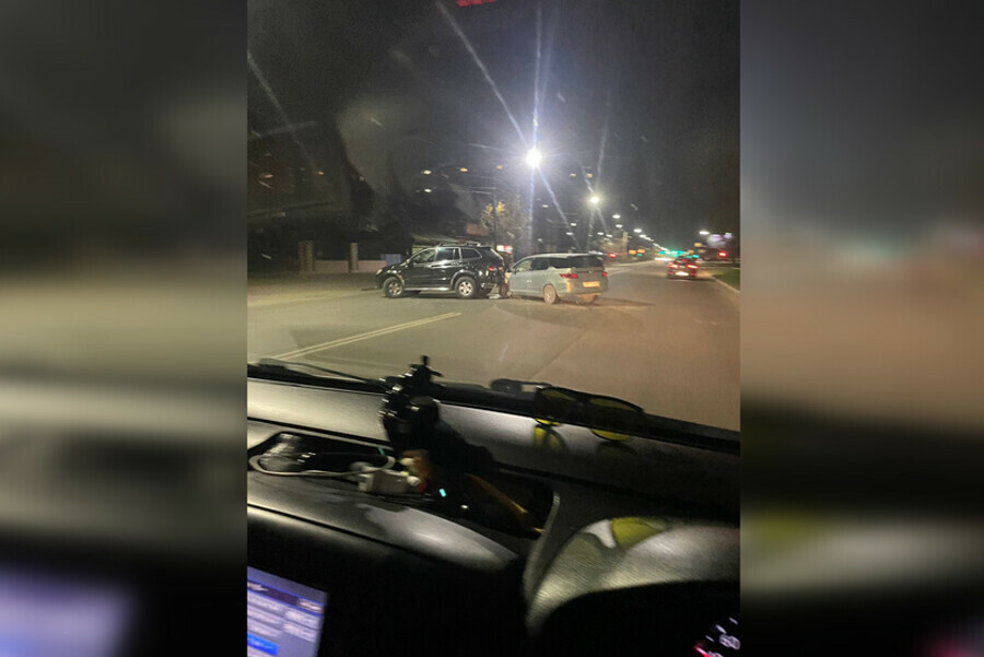 В центре Благовещенска вечером произошло серьезное ДТП видео