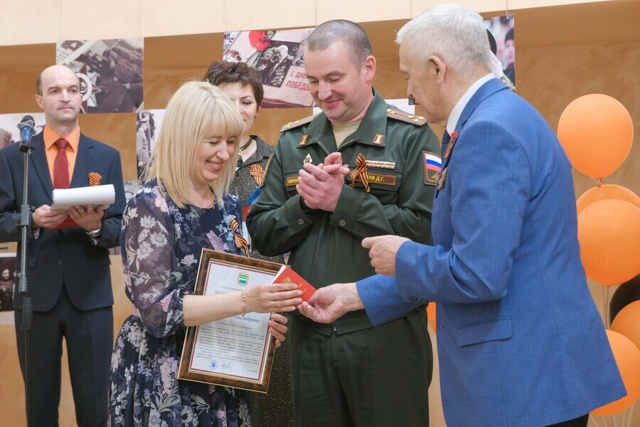 В Благовещенске чествовали офицерских жен