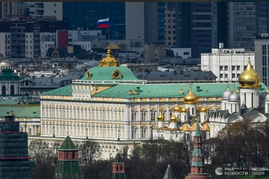 В Кремле не будет традиционного приема на День Победы