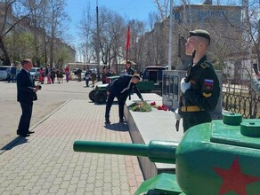 В отдаленных районах Благовещенска прошли торжественные церемонии возложения посвященные 78ой годовщине Великой Победы фото