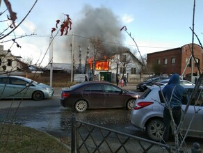 В Благовещенске загорелся жилой дом