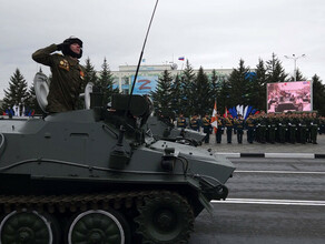 Парад Победы в Белогорске показал какие современные системы вооружения охраняют границы Дальнего Востока