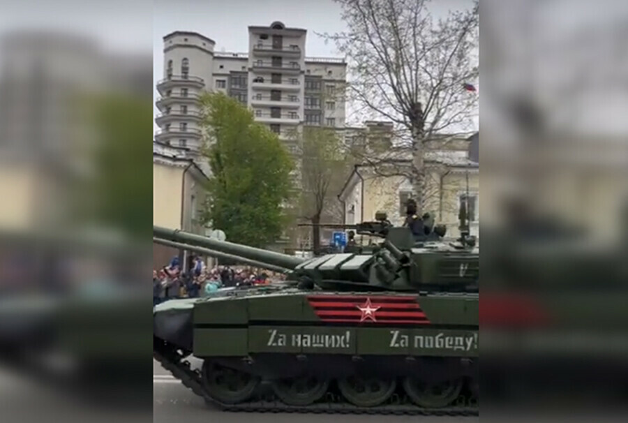 Китайцы побывали на военных парадах в Благовещенске и Владивостоке видео  
