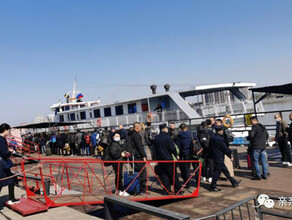 Восторг и радость из Хэйхэ в Благовещенск на первом теплоходе прибыли более 80 пассажиров