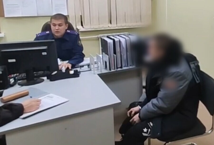 В Амурской области будет суд над мужчиной который издевался над неродной дочерью видео